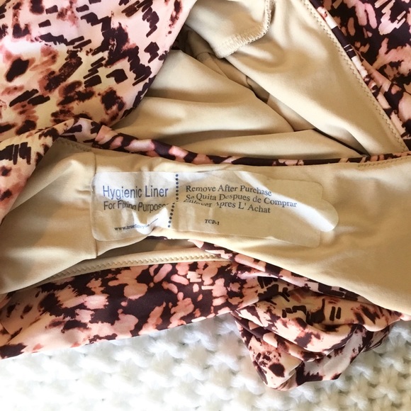 NWOT Chelsea 28 High Neck Scalloped One-Piece Swimsuit - XXL - Picture 10 of 10